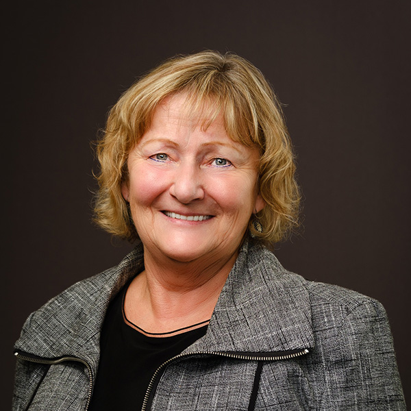 Cathy Veness, Calgary